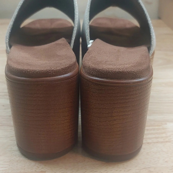 House of Harlow 1960 "Griffin" ivory Leather Slip-on Platform  Sandals 9 - Picture 6 of 10